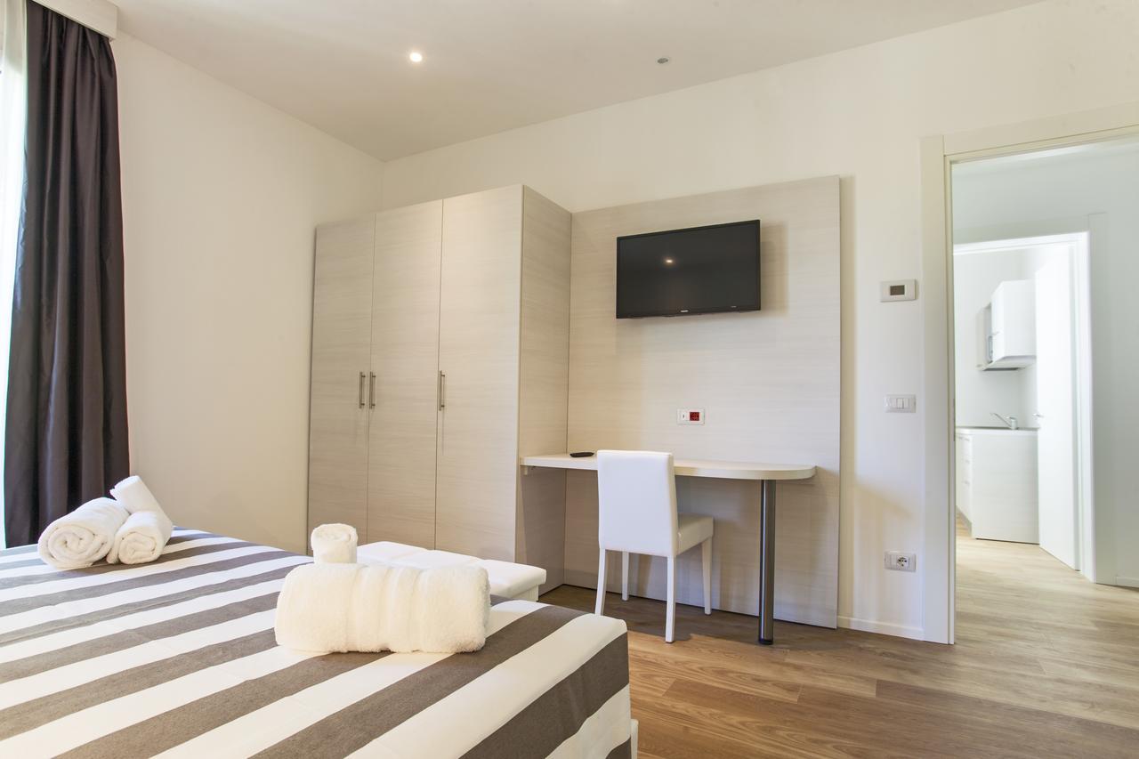 Hotel Houston Suites Rimini Exterior foto