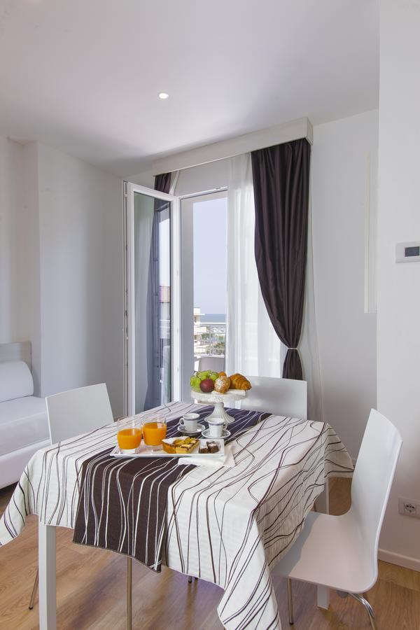 Hotel Houston Suites Rimini Exterior foto