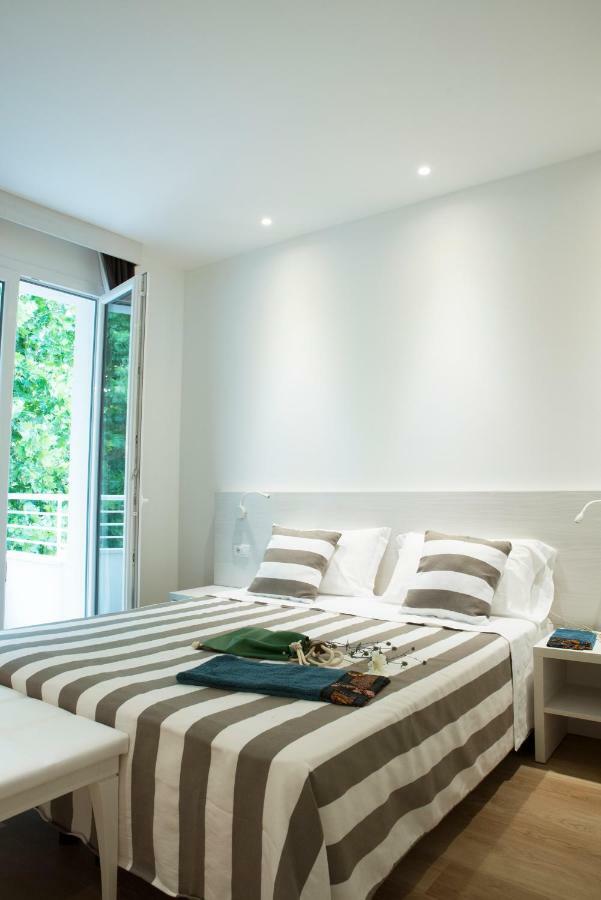 Hotel Houston Suites Rimini Exterior foto