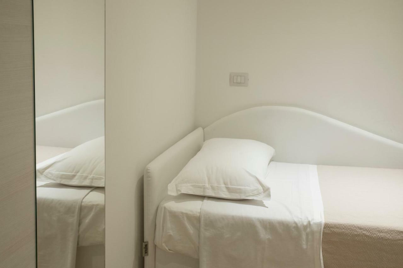 Hotel Houston Suites Rimini Exterior foto