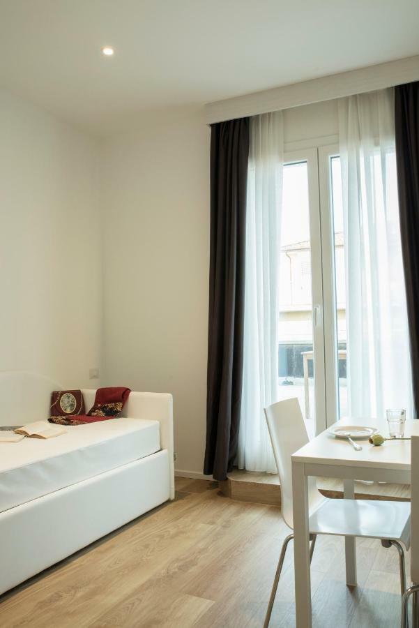 Hotel Houston Suites Rimini Exterior foto